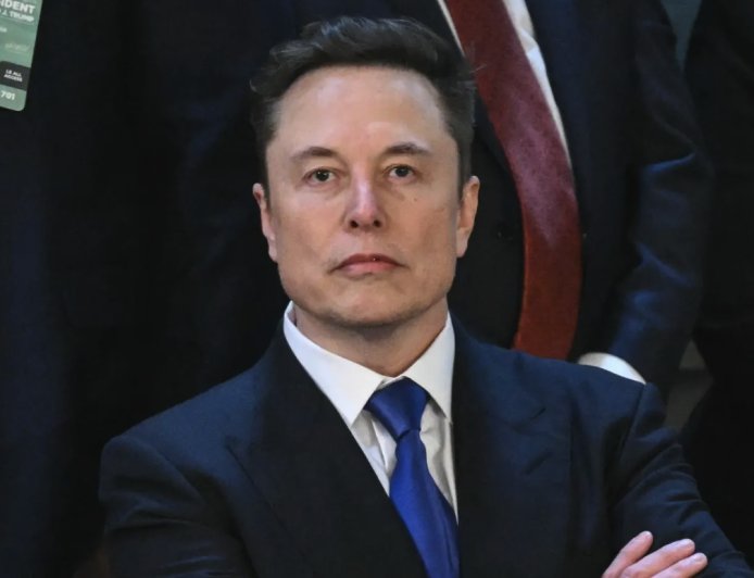 韦德布什分析师建议特斯拉约束马斯克，后者回怼“闭嘴”