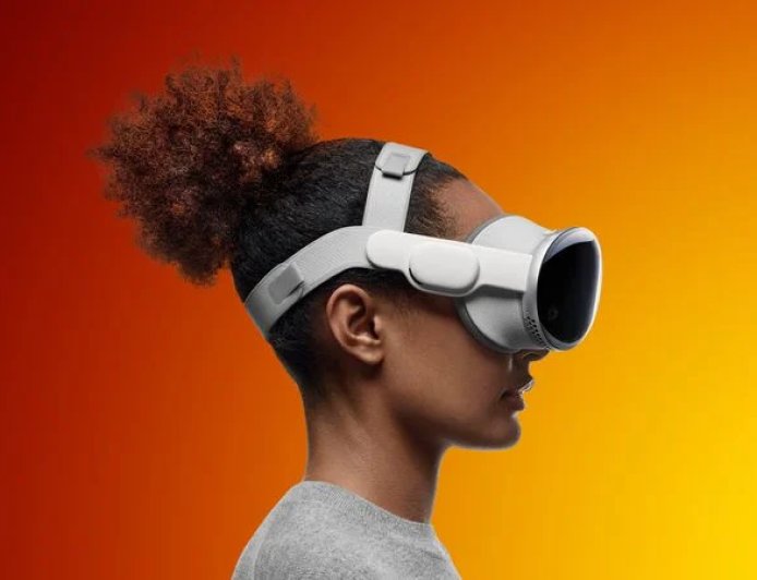 古尔曼称苹果今年迭代 Vision Pro 头显：M4 芯片、增强 AI 性能、新款头带