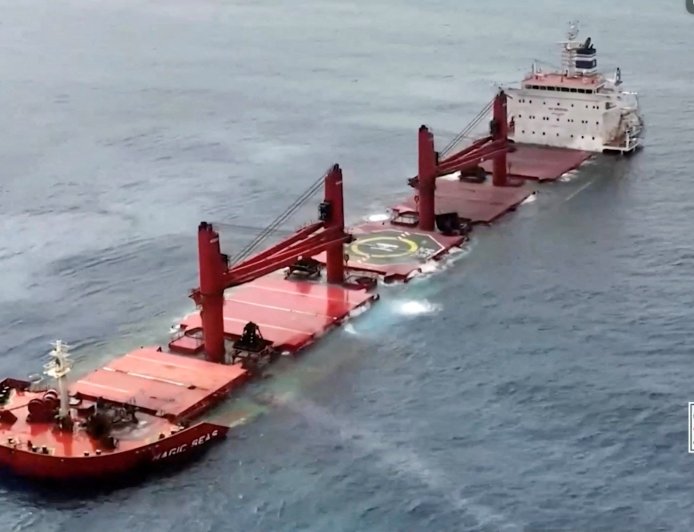 也门胡塞武装袭击以色列机场 搜救红海船员行动仍在继续