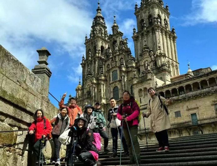 “窝囊旅游”收割了多少中国年轻人？