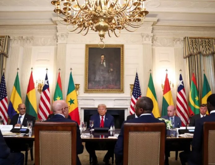 特朗普称赞其总统“英语很好”的利比里亚在哪里？