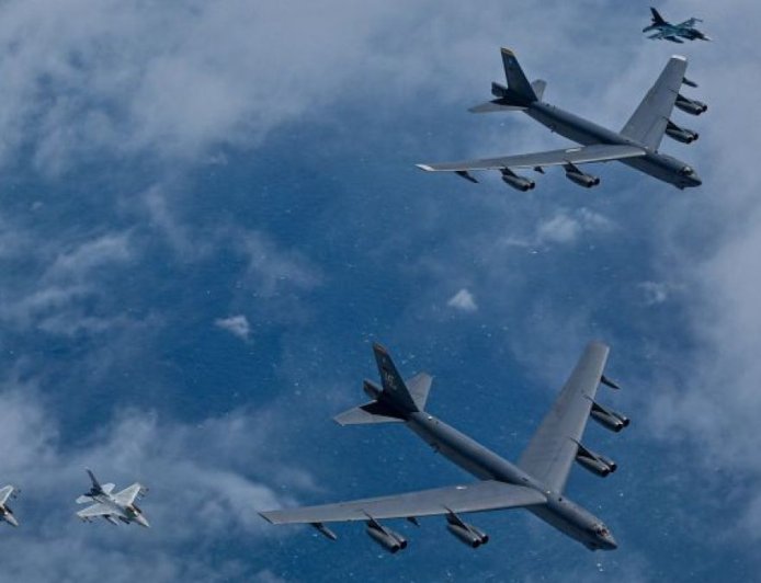 韩美日举行联合空演，拉夫罗夫访问朝鲜