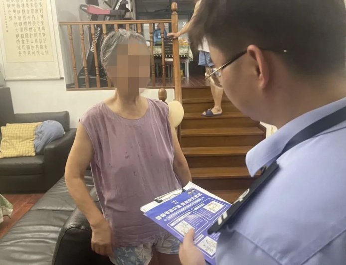 电诈再强也怕断网：杭州一老奶奶遇手机“失控”立即关机、拔卡，保住 140 万存款