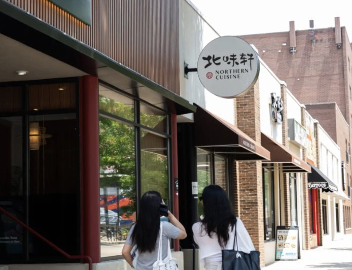 签证紧缩，美国“玉米地”中餐迎来变局