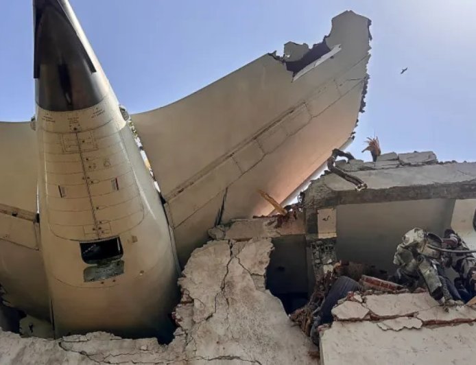 印度航空171航班失事时的燃油控制开关发生了什么？