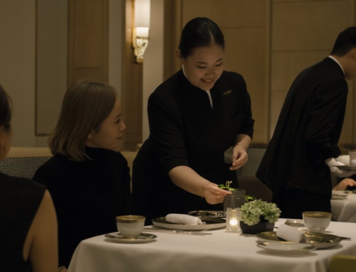 金融街的中高档餐厅也卷起来了