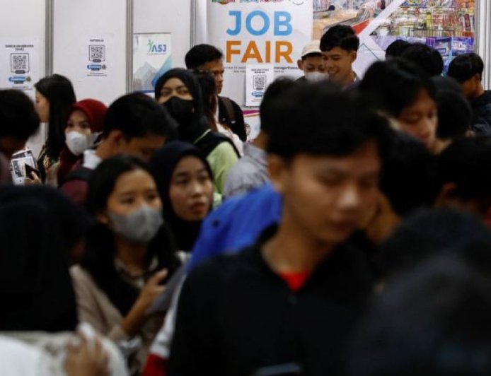 印度尼西亚有4400万年轻人，却难以找到工作