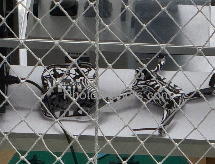 影石 Insta360 首批无人机专利图曝光：拍摄 360 度全景 / 模块化设计