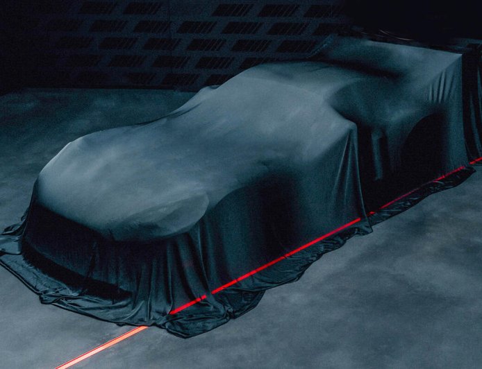 AMG 预热全新超跑:V8 依旧轰鸣,剑指保时捷 911 GT3 RS