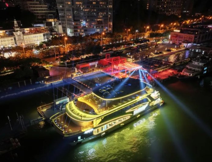 全国首艘纯电海上客船“屿见 77”在厦门湾启航：宁德时代电池，续航 100km