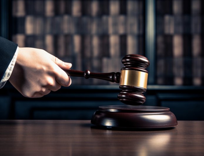 35万元存款不翼而飞？银行越界行为争议 | 局外人