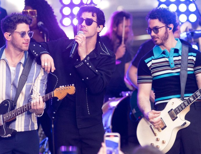 Jonas Brothers Launch First-Ever Livestream Tour With Samsung TV