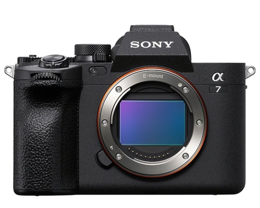 索尼 A7V 全画幅微单相机新爆料:500 万像素 EVF,约 3000 美元、下半年发布