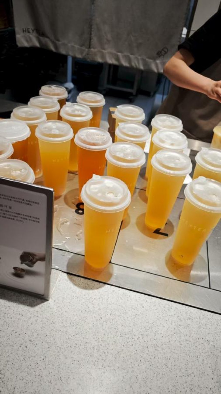 “几分钟几百杯订单”