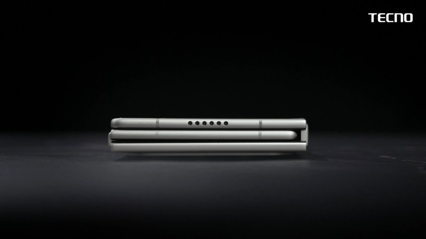 传音 Tecno 推出三折叠概念手机:折叠态仅厚 11.49mm,展开 3.49mm