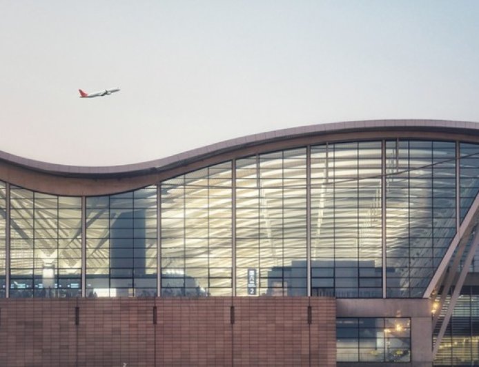 免签入区30天，上海东方枢纽国际商务合作区年内封闭运行