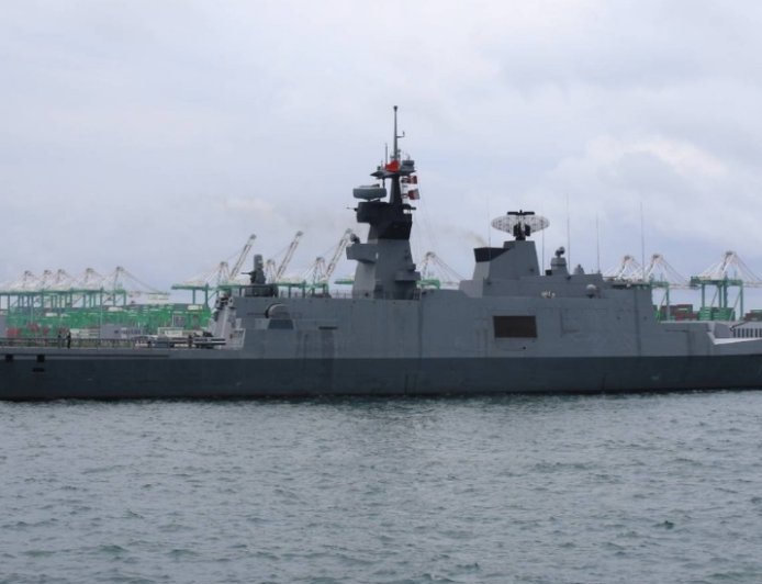 台军“承德军舰”升级后首次海试 装备垂发系统