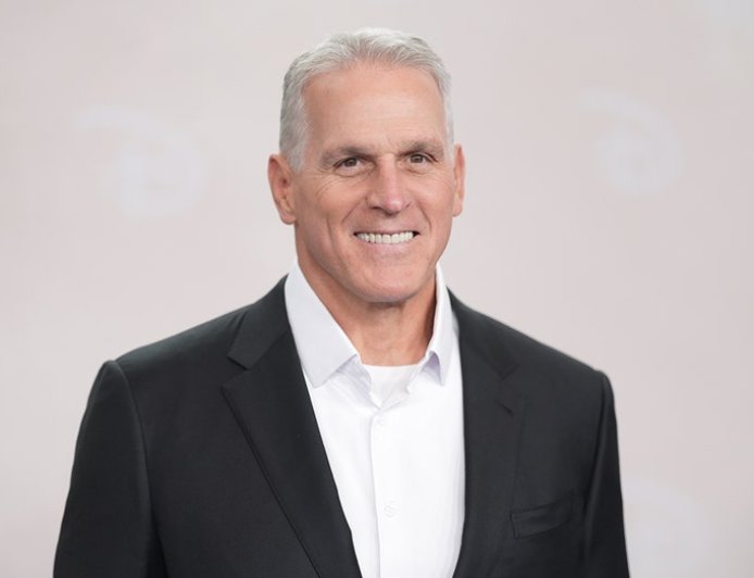 'Golden Bachelor' star Mel Owens does damage control after controversial age preference comments