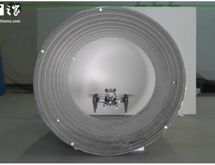 灵感来自《虎胆龙威》，科研团队利用 AI 技术助力无人机在通风管道中安全飞行