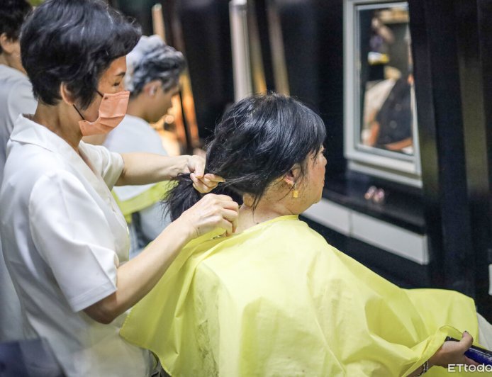 洗頭也能「台灣感性」！台南老派理容院爆紅　一站式服務必體驗