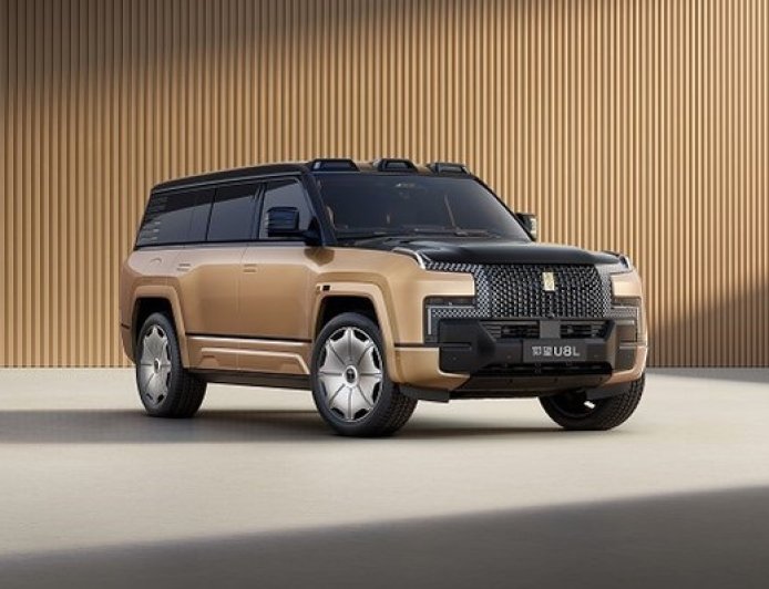 一周新车盘点 | 仰望U8L开启预售 奔腾小马年度更新