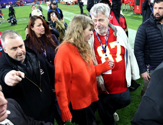 Ed Kelce Once Detailed Late Girlfriend's 1st Meeting With Taylor Swift