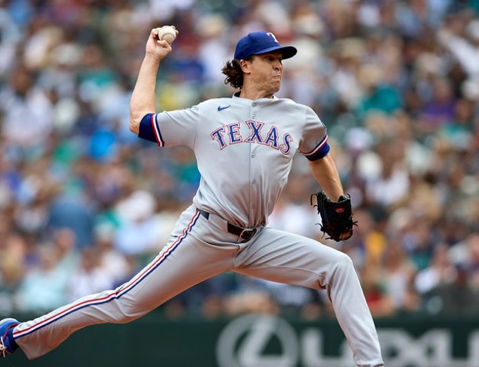 Rangers' Jacob deGrom sets new MLB strikeout record in just 240 career games against Mariners