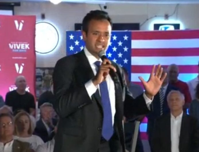 WATCH: Ramaswamy takes on claim Black history swept 'under the table' at Cincinnati town hall