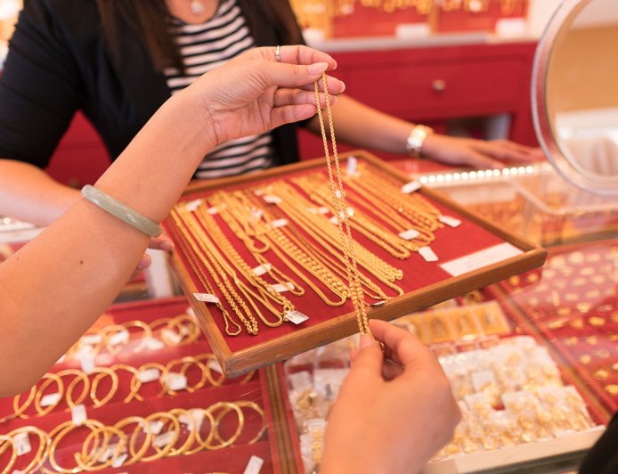 人妻「網戀」賣嫁妝金飾　結局慘賠115萬元