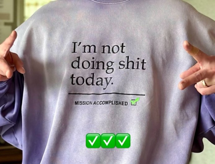 Justin Timberlake Relaxes at Home Amid Lyme Disease Diagnosis