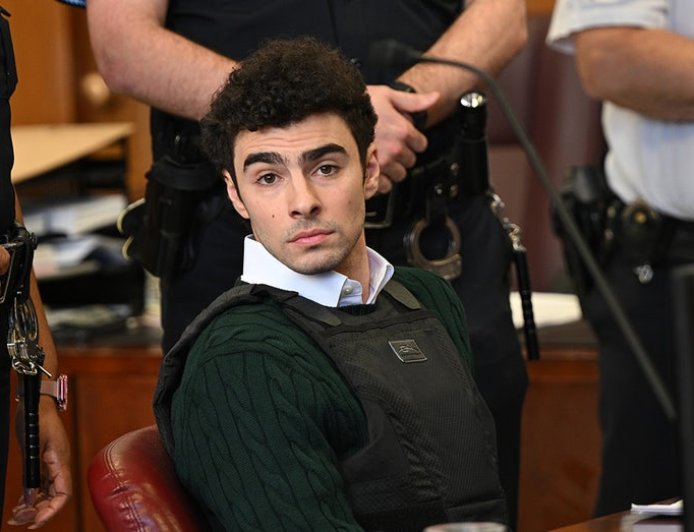 Federal judge grants Mangione access to laptop in jail ahead of murder trial