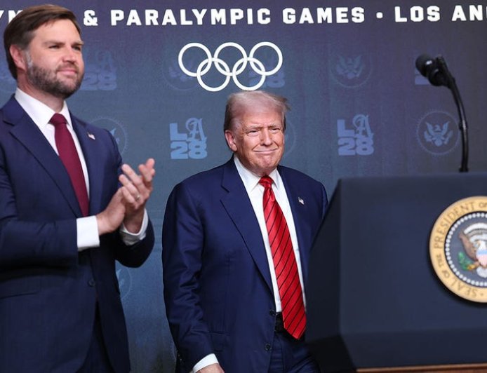 Trump says JD Vance would be 'probably favored' for 2028 Republican presidential nomination