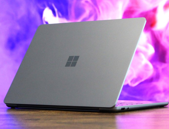 微软旗舰 Win11 笔记本 Surface Laptop 8 曝光：10 月发布、骁龙 X2 芯片