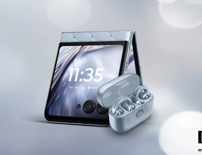 “冰融”配色 + 水晶镶嵌，摩托罗拉携手施华洛世奇推出限量版 Razr 2025 / Moto Buds Loop