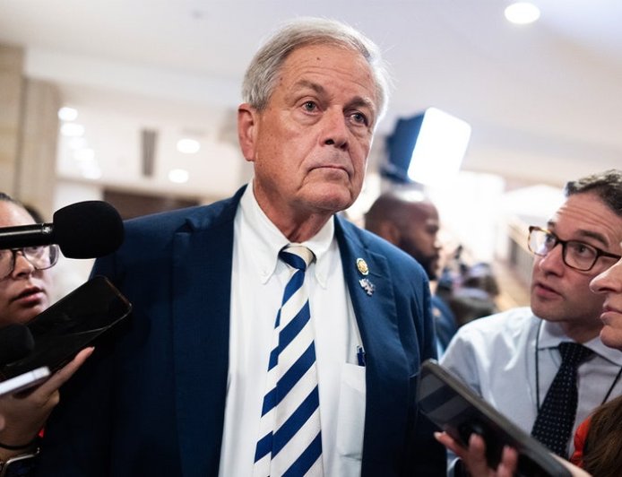 GOP governor nominee pushes redistricting to oust state's lone House Dem