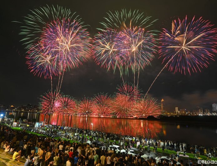 大稻埕首場煙火今晚登場！必拍亮點、演唱會卡司、交管終極懶人包