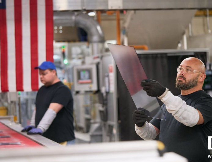 苹果公司宣布增加美国制造业投资至 6000 亿美元，推出美国制造计划