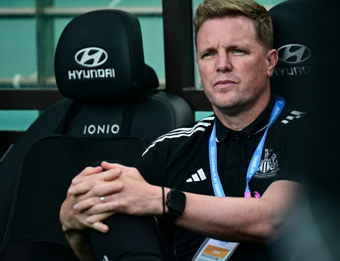 Newcastle consider bold move for captain of Premier League rival