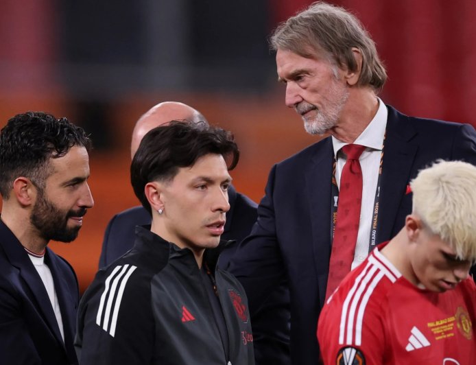 How Manchester United can afford Benjamin Sesko transfer despite staff cuts and £2bn stadium costs