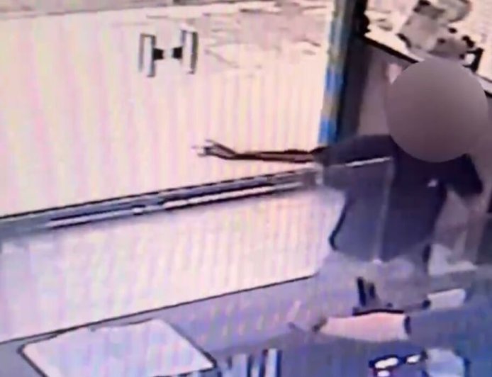 父肚子痛送醫！台南警火速開道　7分鐘護送到醫院