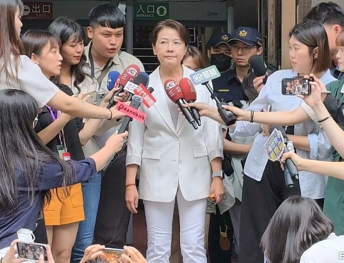 京華城案黃珊珊作證 「威京小沈」到底給了什麼...檢撤回發問