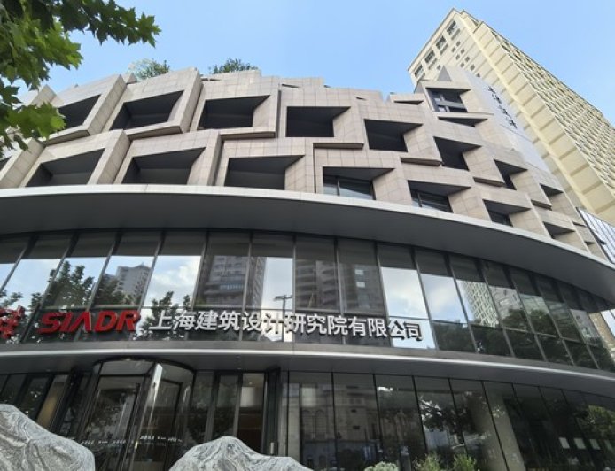 “爆改”一座老旧写字楼｜上海“新”事