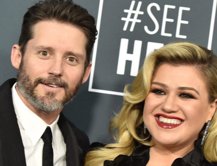 Kelly Clarkson Reportedly 'Feeling Lost' As She Mourns Late Ex-Husband And Shifts Into Full 'Mom Mode'
