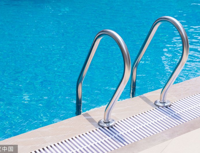 全場僅1個救生員！女兒戲水溺斃　教練母提告獲國賠159萬元