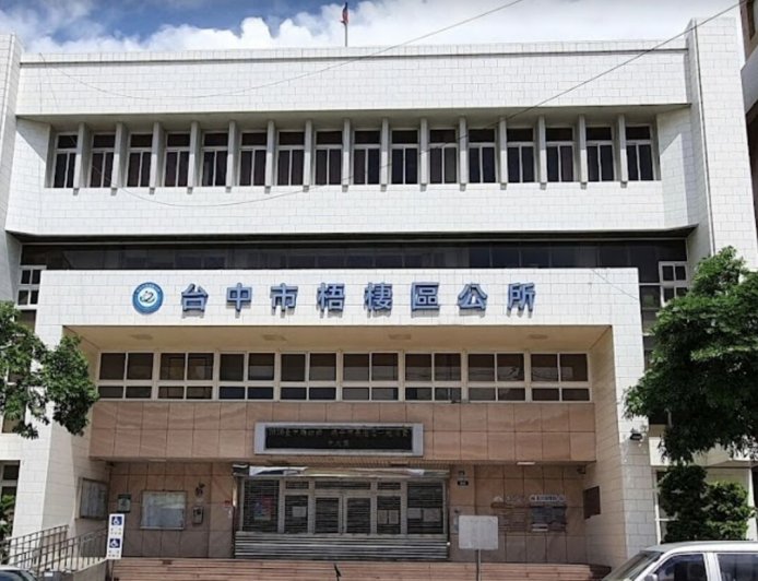 申請急難救助被打槍　台中男梧棲區公所前放炮...民眾嚇壞