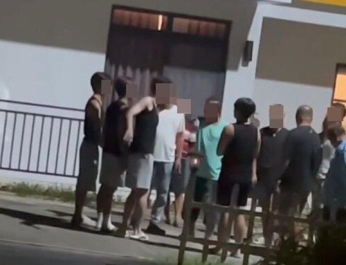 小琉球驚傳遊客遭「在地大叔團」持刀威脅、賞巴掌　還逼下跪