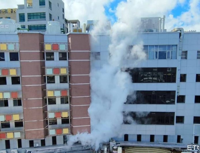 台東馬偕突狂冒白煙！真相曝光　汰換設備釋放無毒液態氦