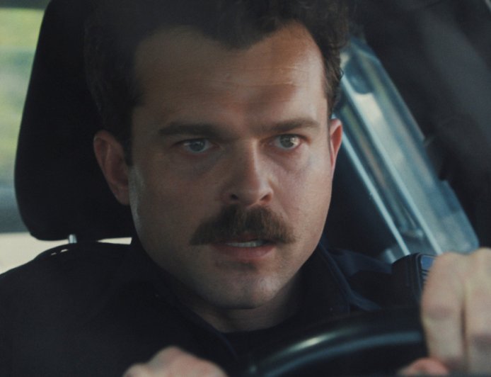 ‘Weapons’ Star Alden Ehrenreich on Mustache Acting, Shadowing Cops and the Horror Hit’s Message About Gun Violence