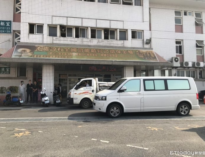 罕見!兄妹爭亡父火化還是土葬 法官裁定「遺體假處分」