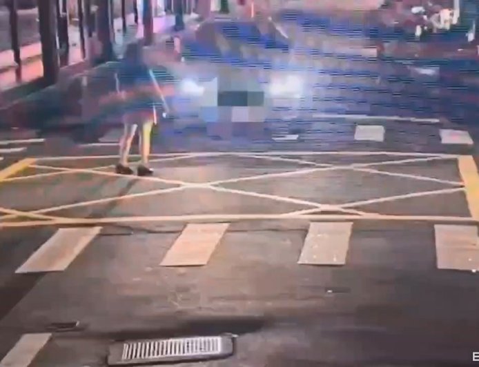 短裙女北市東區巷弄肉身擋車 警未獲報案:違規+犯強制罪